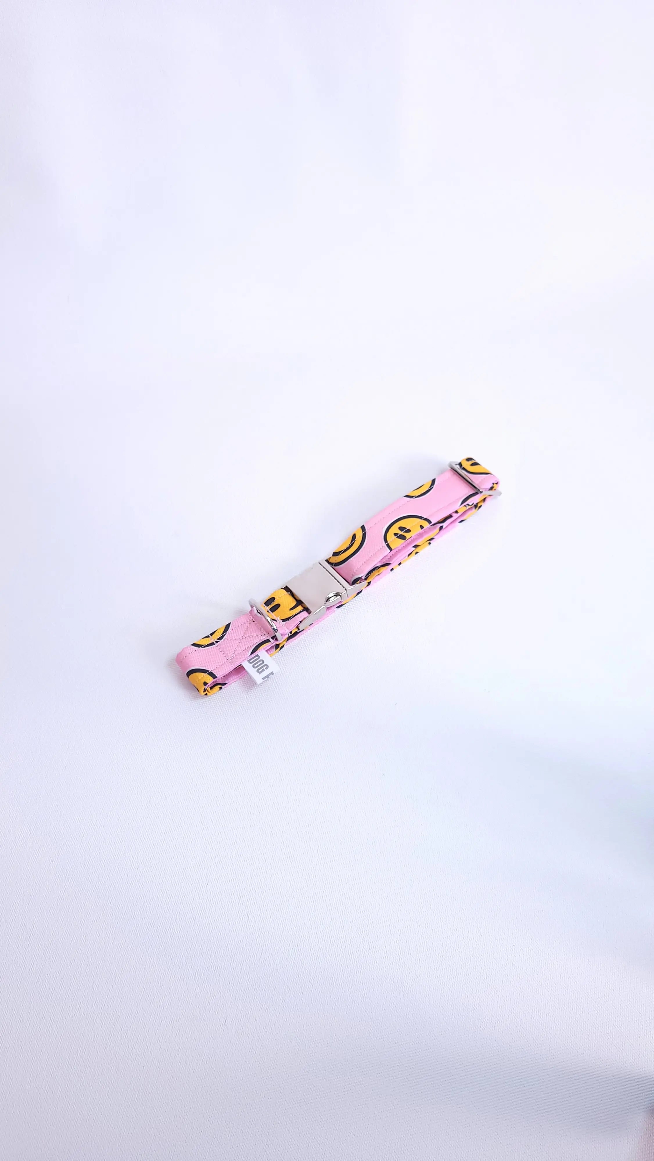 Collier smiley pour chien imperméable, tendance et réglable