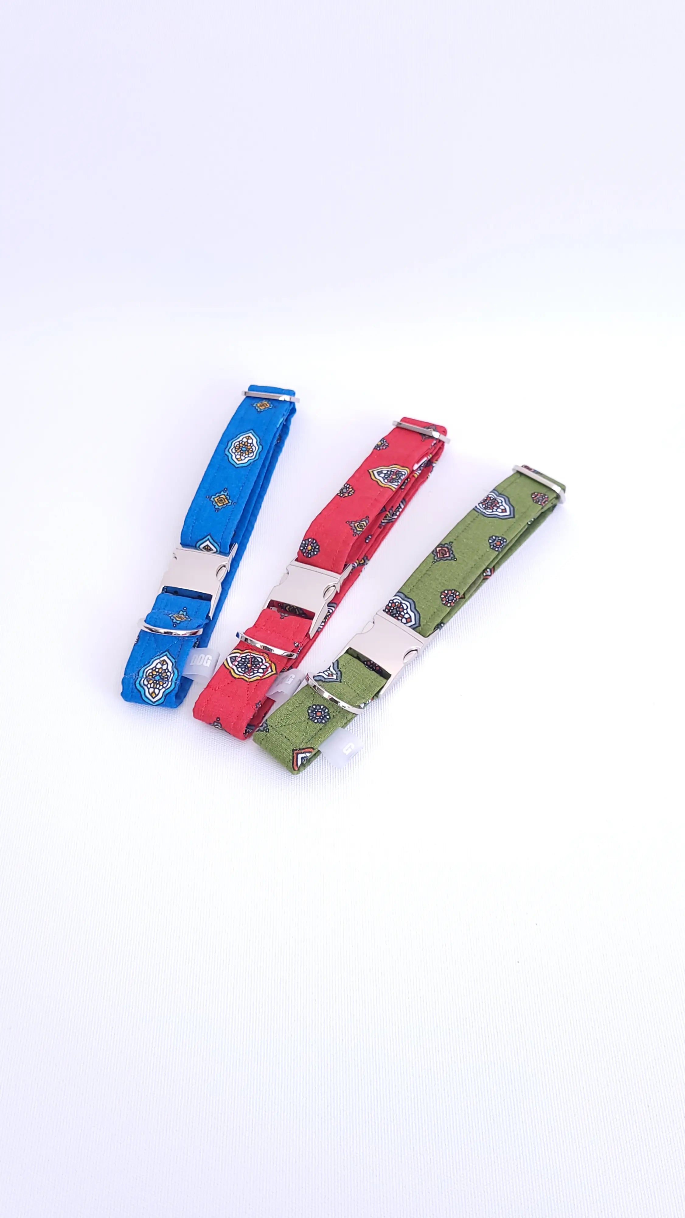 collier en tissus provençaux, accessoires canins durables