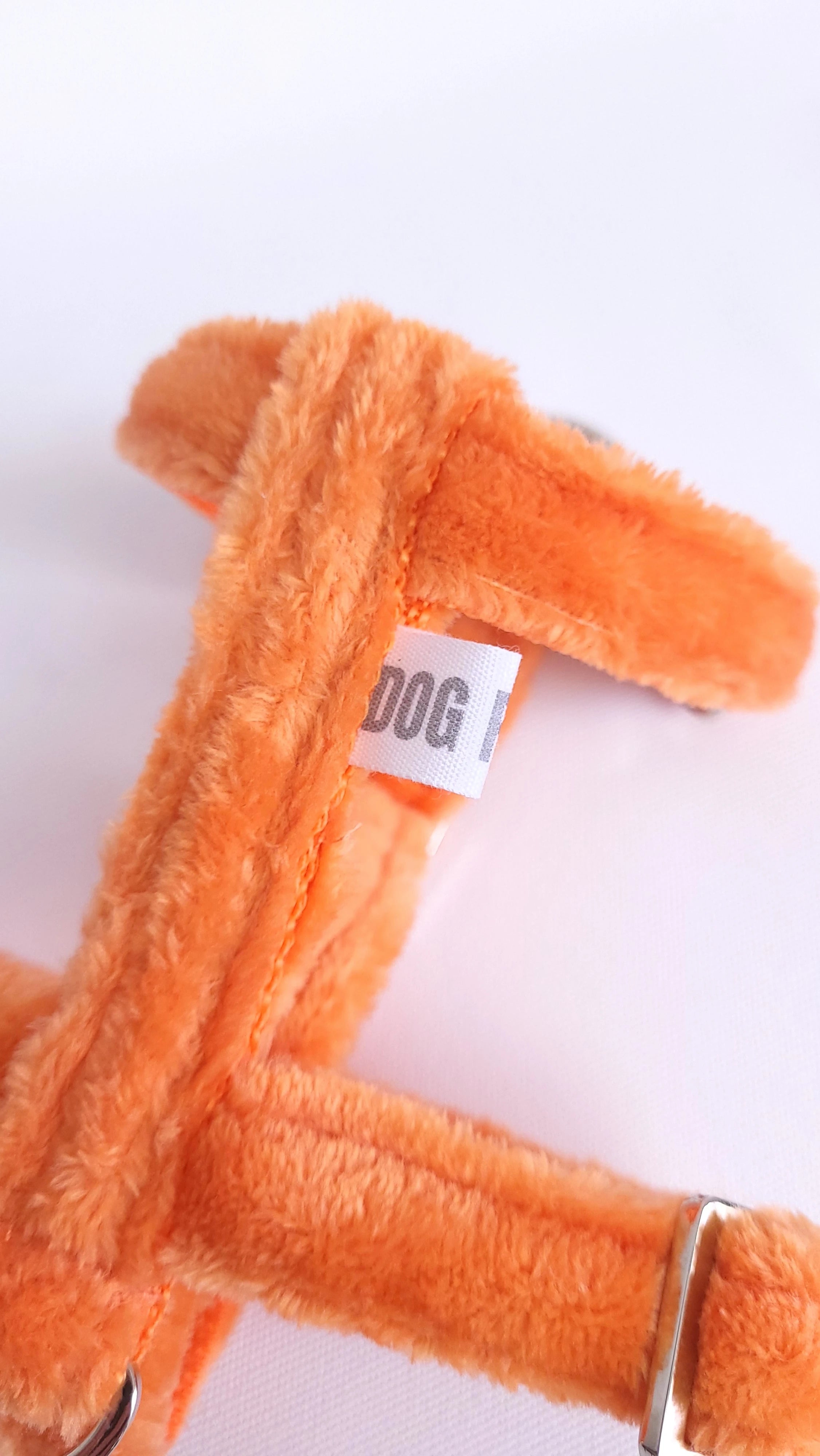 harnais fourrure pour chien de grande taille orange flamme