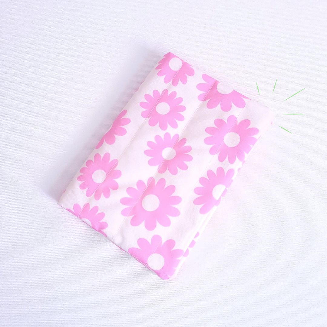 Protège-carnet de santé imperméable pour dogmum chiens et bébés, facile à enfiler, tendance et fabriqué à la main en France